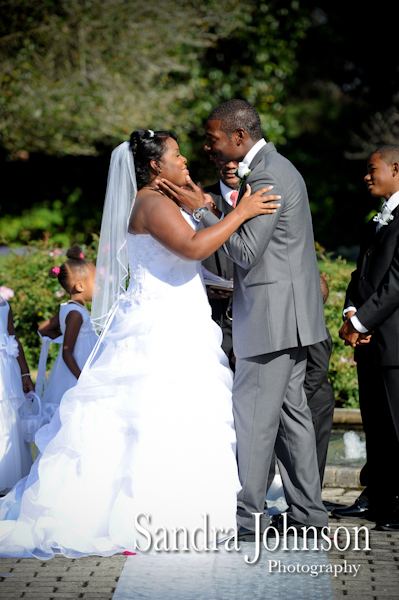 Best 310 Lakeside wedding photographer - Sandra Johnson (SJFoto.com)